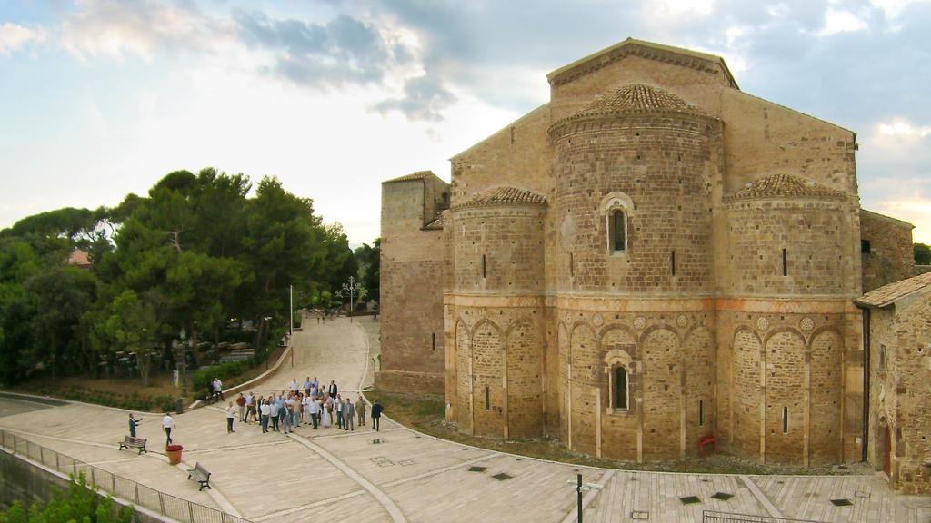 Hotel Leon D'Oro Castel Frentano Exterior photo